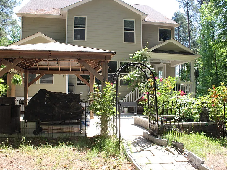 4181 Palm Dr — Photo 38