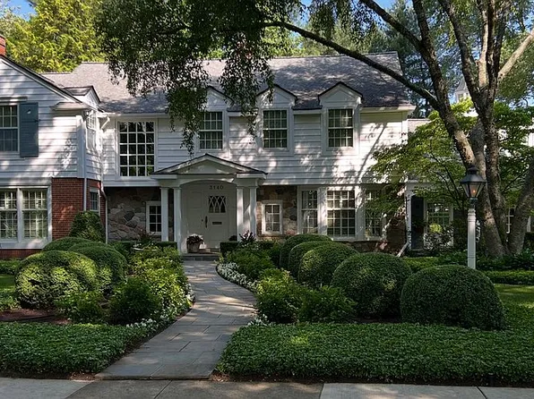 3140 S Bradway Blvd, Bloomfield Hills, MI 48301