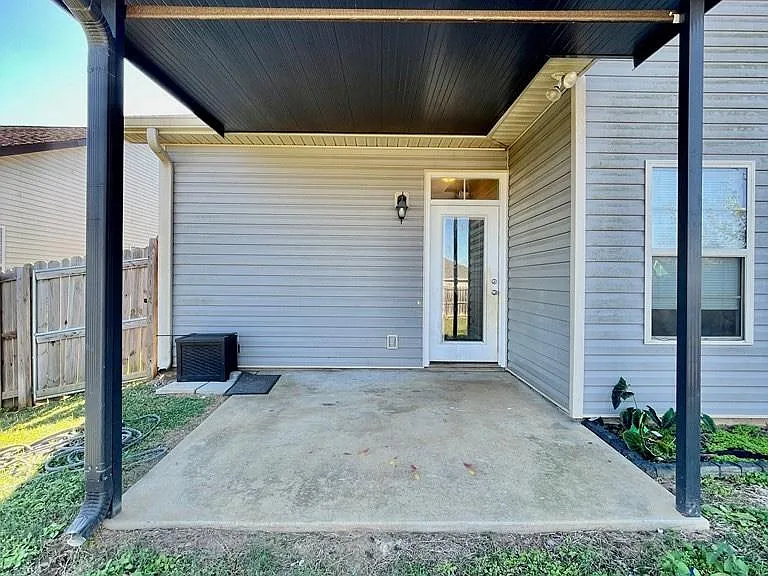122 Heyward Dr — Photo 10