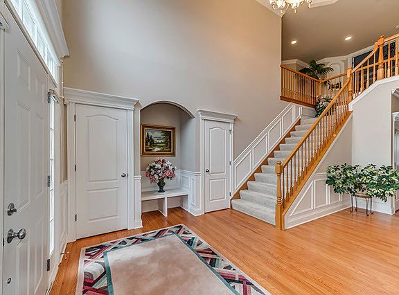 2nd image of 25853 Meadowland Cir