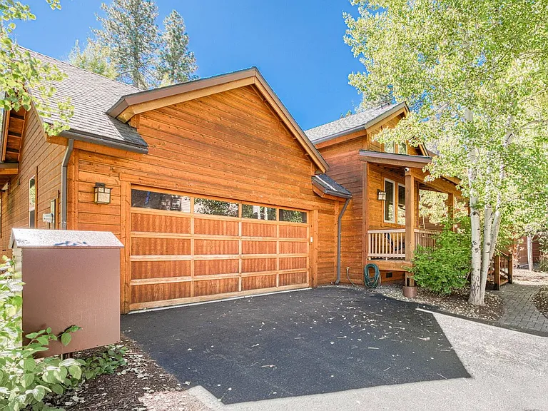 10559 Sara Bear Ln — Photo 35