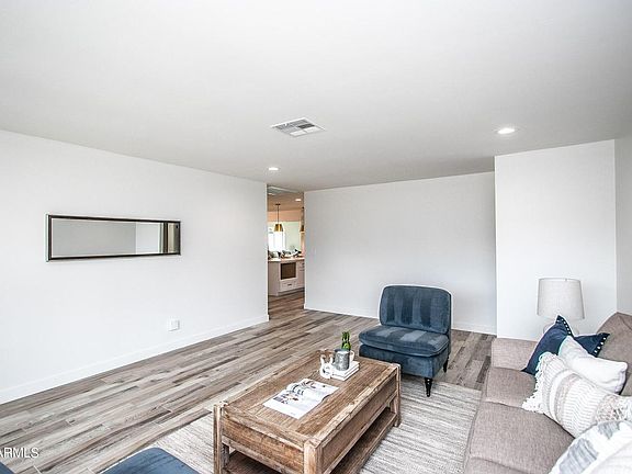 4th image of 5012 E Andora Dr
