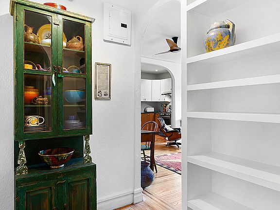 5th image of 22 Grove St APT 4E