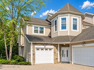 10 Chart Loop, Staten Island, NY 10309
