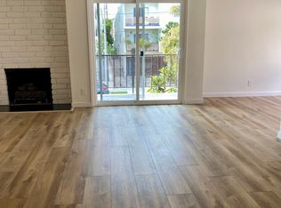11808 Kiowa Ave APT 4, Los Angeles, CA 90049