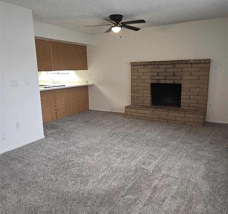 2nd image of 1315 Darlene Way APT B