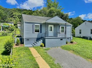 2627 Larkwood Ln, Knoxville, TN 37921