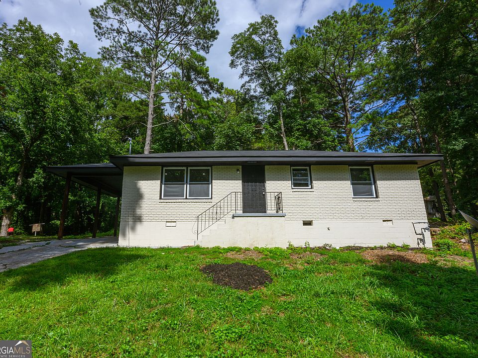 1st image of 2970 Humphries Dr SE