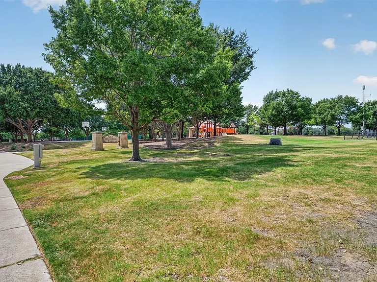 9383 Homestead Ln — Photo 26