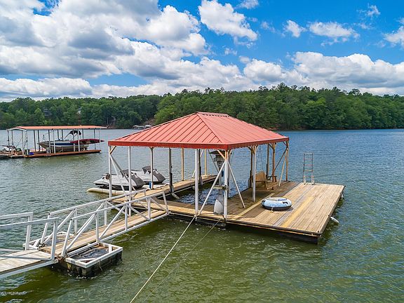 Image 5: Dock