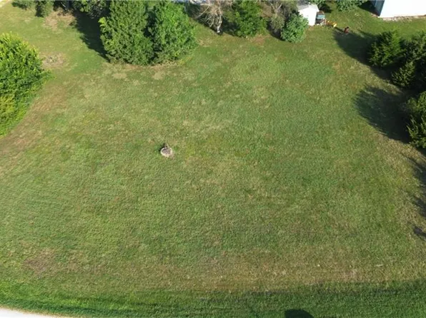 81 & 89 Foothills Trl, Lacygne, KS 66040