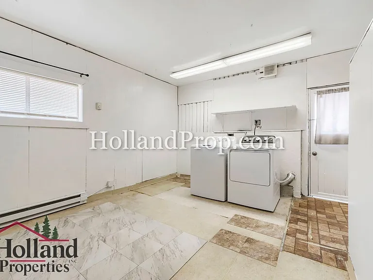 21820 Johnson St — Photo 14