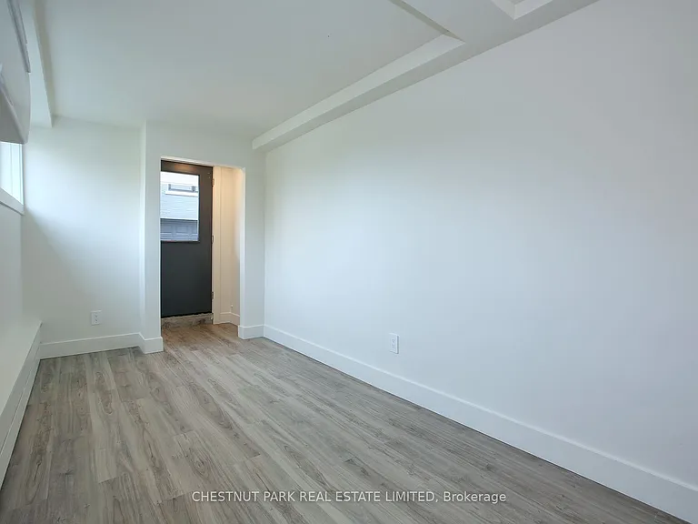 1450 Avenue Rd #1 — Photo 12