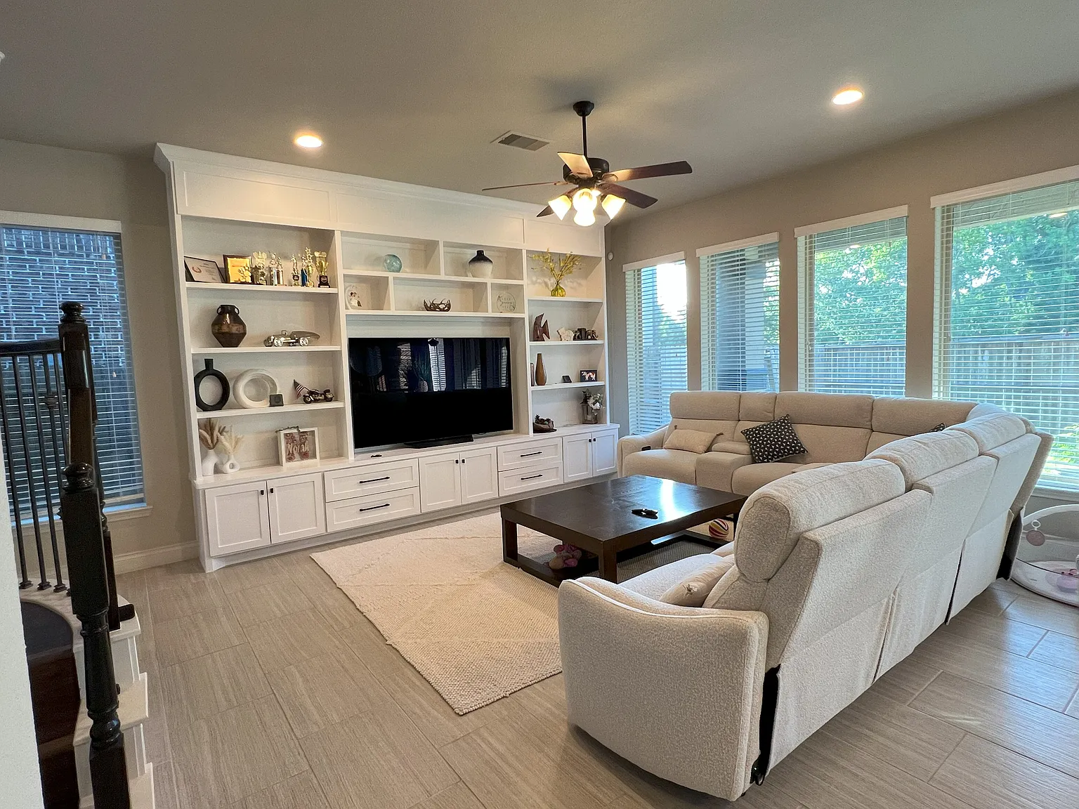 3 bed, 2.5 bath, 2364 sqft, $2,999 — Photo 3