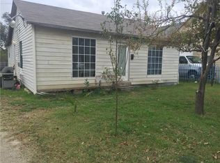 3833 Livingston Ave, Fort Worth, TX 76110