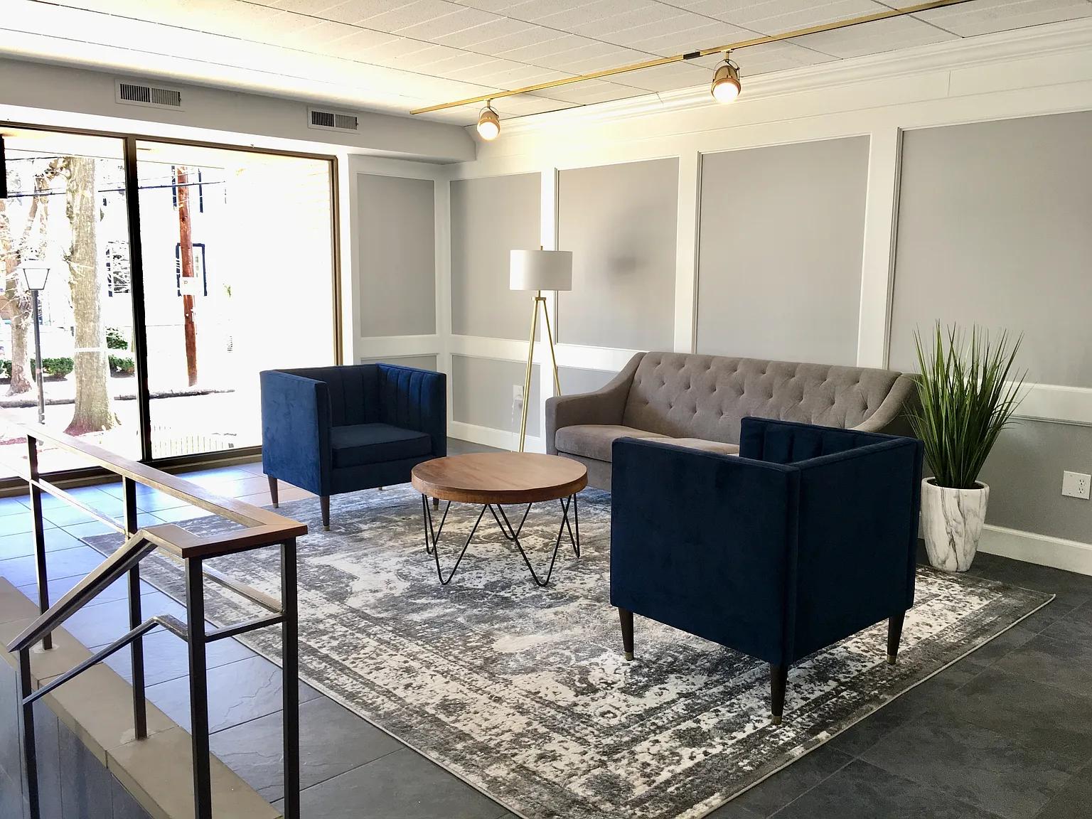 Claybourne Apartments — Photo 2