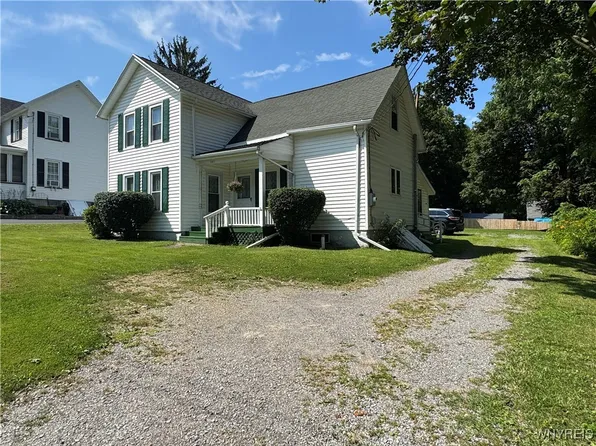 1083 W Buffalo St, Warsaw, NY 14569