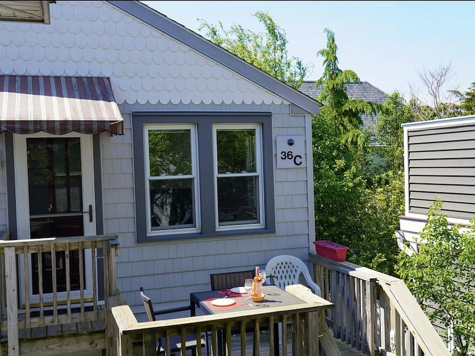 1st image of 36 Maryland Ave #36C