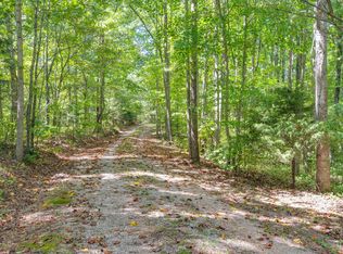 1500 Trace Creek Rd, Hohenwald, TN 38462