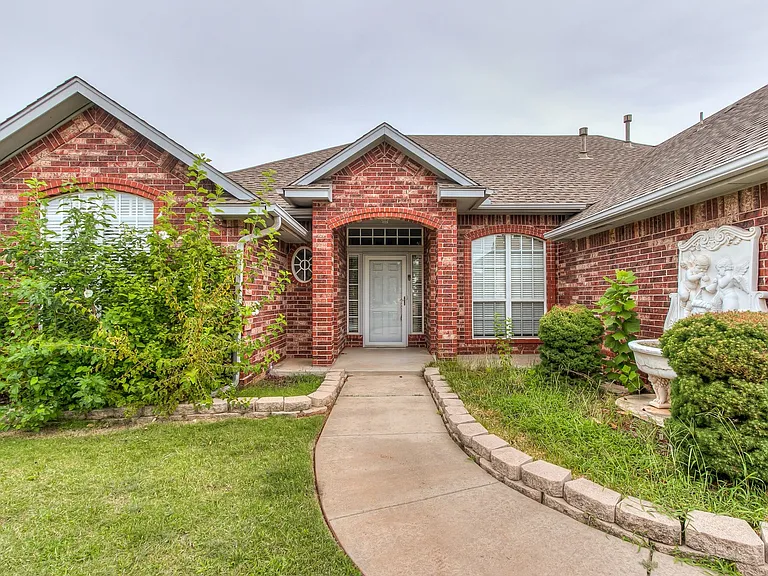 4008 Morningstar Dr — Photo 1
