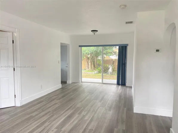 6521 Flagler St, Hollywood, FL 33023