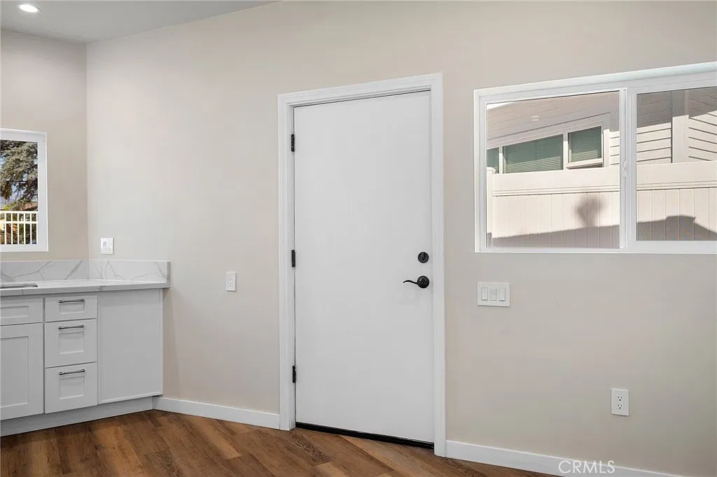 1 bed, 437 sqft, $1,800 — Photo 2