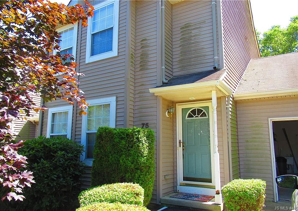 1st image of 75 Timberline Dr