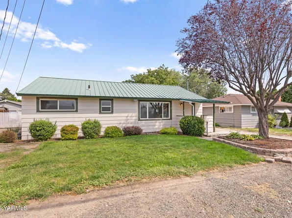 1205 S 34th Ave, Yakima, WA 98902