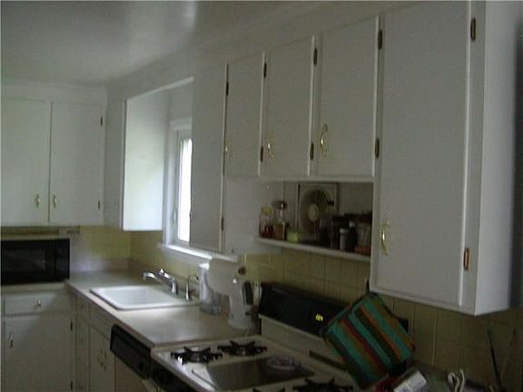 4th image of 99 Dale Rd