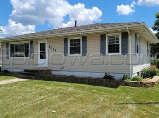 3321 Waveland Dr NW, Cedar Rapids, IA 52405