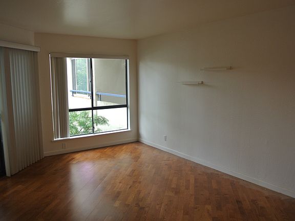 2nd image of 1551 Southgate Ave APT 152