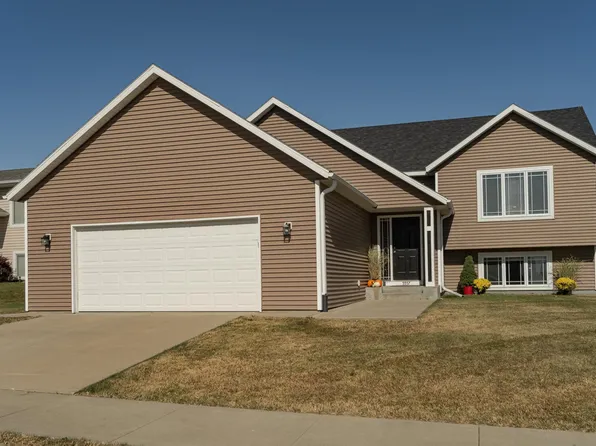 5557 King Arthur Rd NW, Rochester, MN 55901