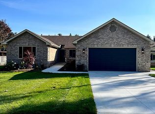 52100 Hayes Rd, Macomb, MI 48042