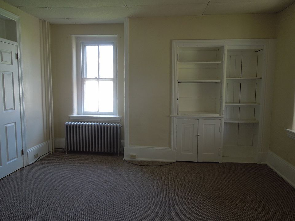 2nd image of 109 S Front St APT A