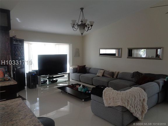 4th image of 1640 NW 101st Way #0