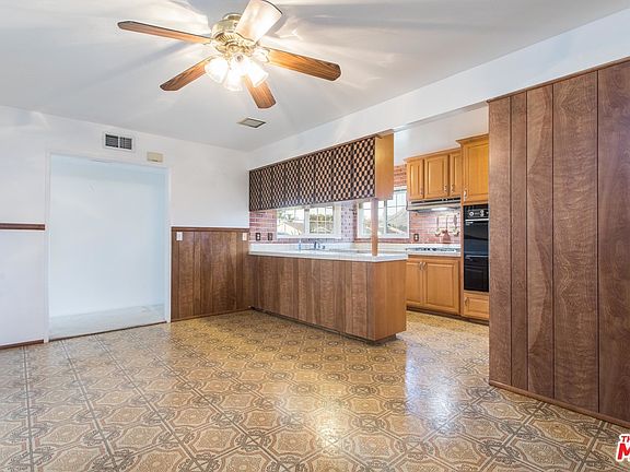 5th image of 2922 Alice Dr