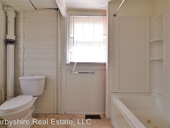 4th image of 319 Wadsworth St