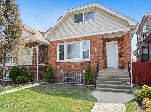 2nd image of 5107 W Wellington Ave