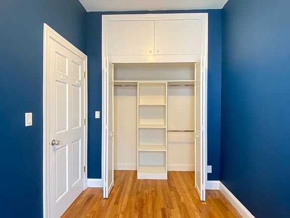 5th image of 165 E 33rd St APT 4F