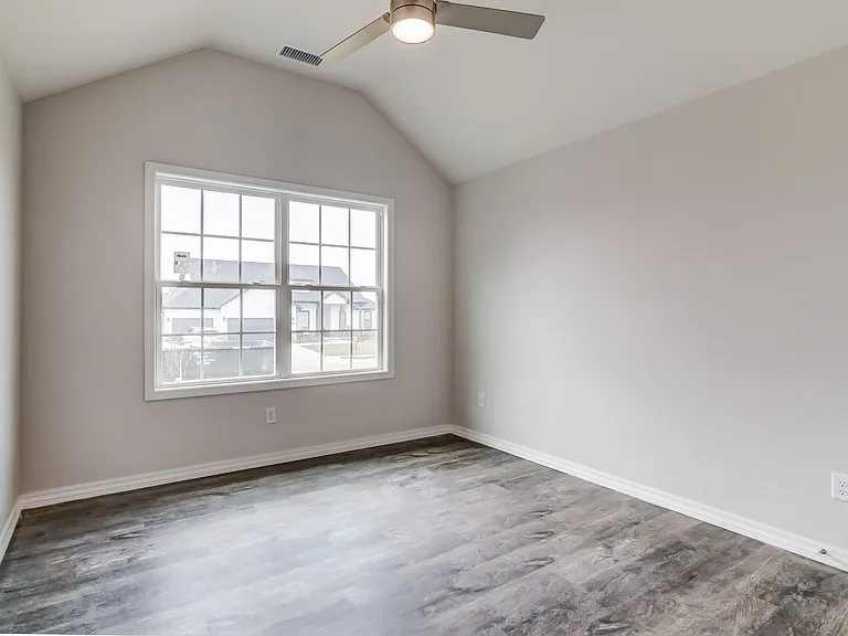 922 S Pindall Ln — Photo 17