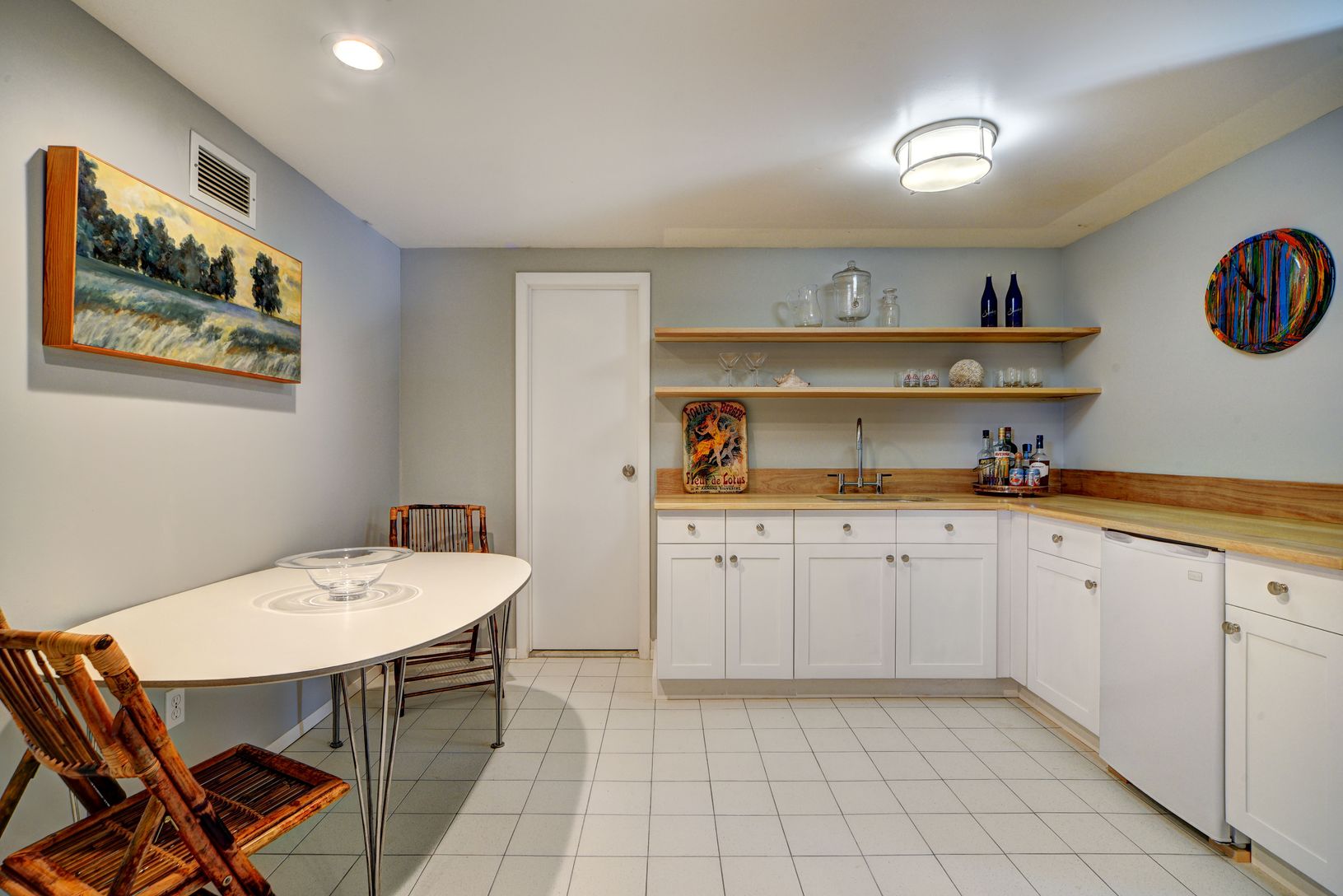  Newly redone kitchenette