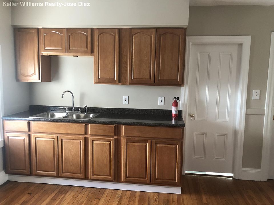 1st image of 387 Broadway APT 5