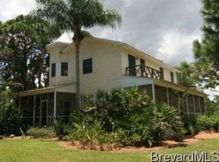 6900 Crepe Myrtle Dr, Grant, FL 32949