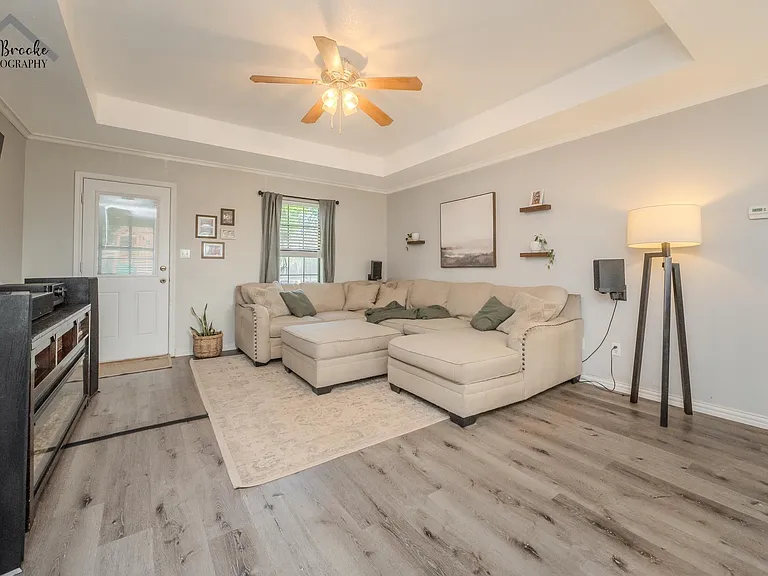 1505 City View Dr — Photo 13