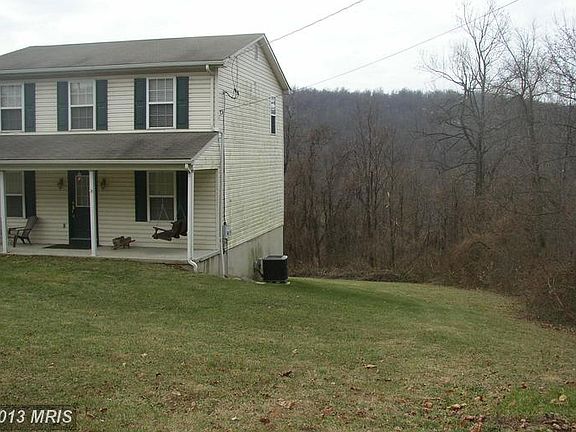 3rd image of 281 Bear Hollow Dr