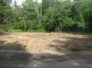 8 Fuller Mill Rd, Merrimack, NH 03054