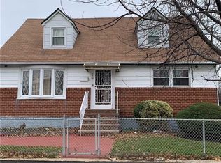 166-15 Foch Blvd, Jamaica, NY 11434