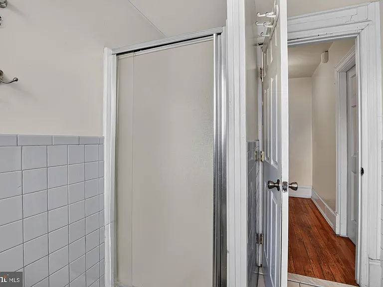 4011 Pine St — Photo 40
