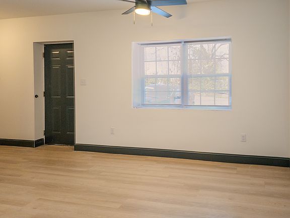 3rd image of 4330 Mansion Ave APT 6