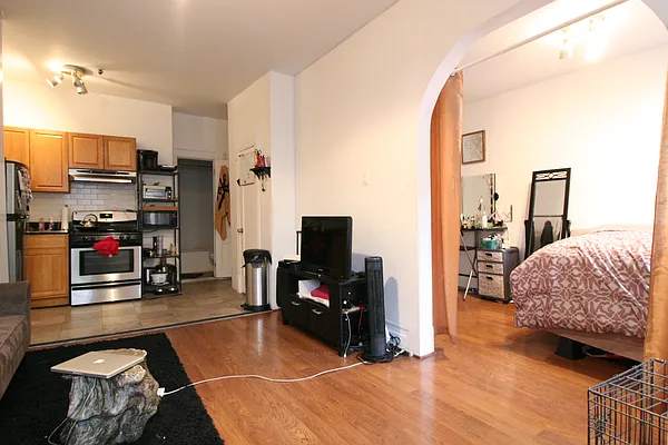 Rented by Peace of Mind Realty | media 19